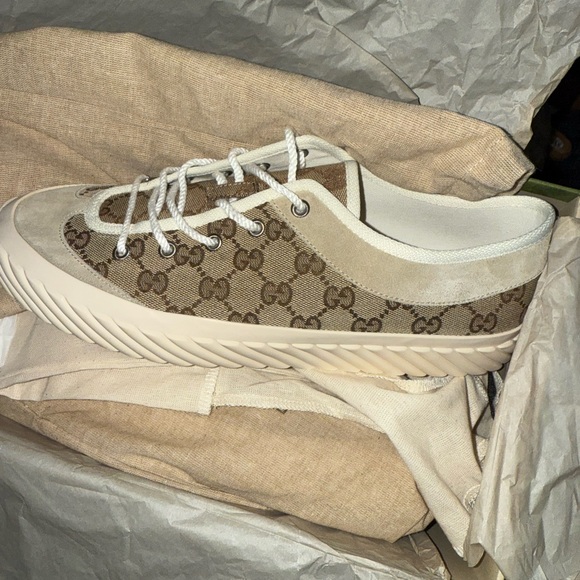Gucci Men’s GG Canavs low top sneakers. Size 11 - Picture 15 of 16
